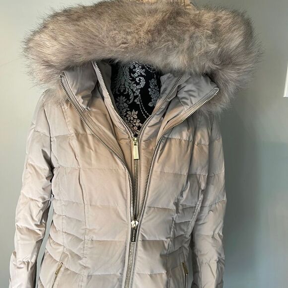 Michael Kors Black Medium NEW Down Parka - Picture 3 of 6